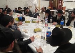 למרות התאונה: המשפיע הגיע להתוועדות