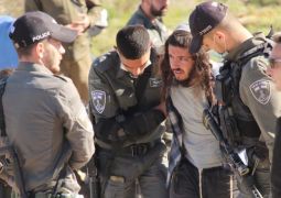 שוב: כוחות הרס הגיעו לגבעת עוז ציון ופינו את התושבים באלימות
