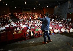 1000 מילדי נתניה בכינוס 'מטה משיח נתניה'