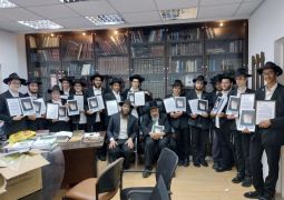 תלמידי ישיבת ראשון לציון נבחנו על הלכות בית הבחירה