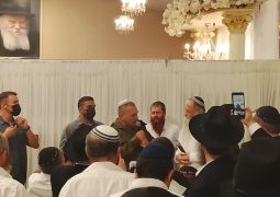 להודות ולהלל