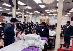 'והריקותי לכם ברכה': אלפים במעמד חלוקת כוס של ברכה 