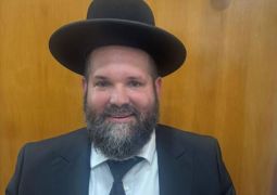 הברכה שהתגשמה למרות הנסיונות והמתחים: הרב הנבחר של חולון בראיון ראשון