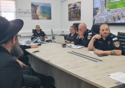 בת ים: ישיבת היערכות ביטחונית לקראת העצרת
